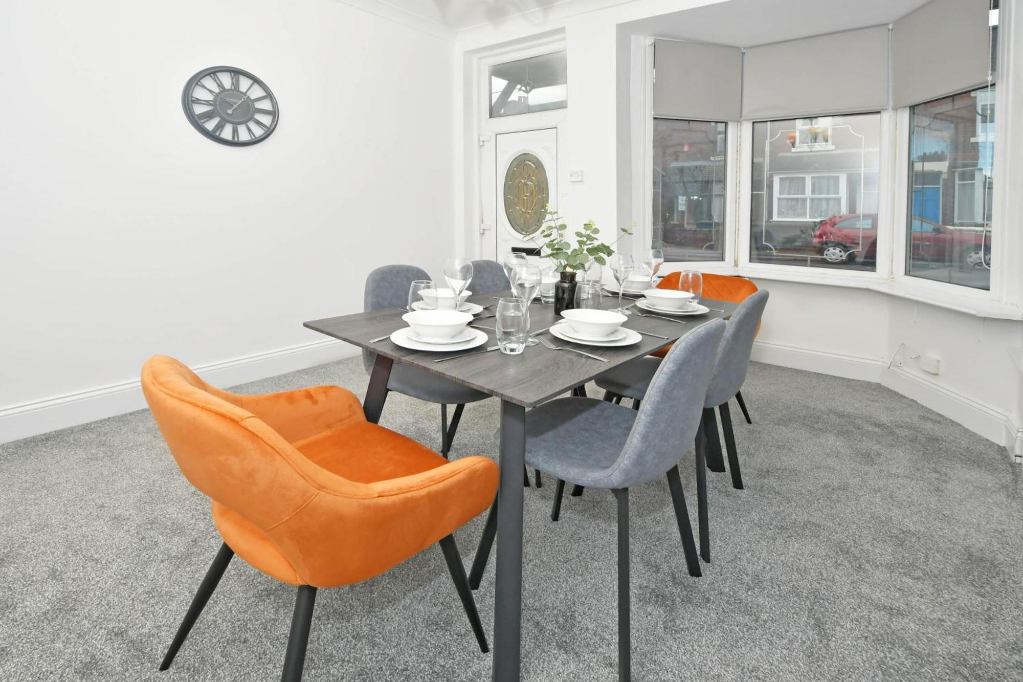 Victoria House By Yourstays, City Centre, Free Parking, Sleeps 6 Stoke-on-Trent Exterior photo
